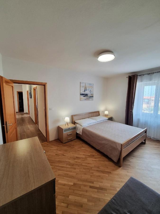 Apartments Valentina Умаг Екстер'єр фото